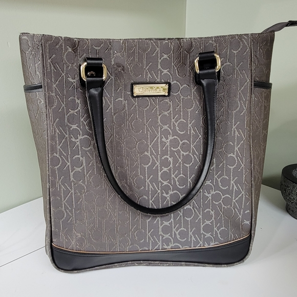 CK CALVIN KLEIN AMAZING SIGNATURE TOTE. LAPTOP BAG, WEEKENDER, CARRY ON, BOOKS - Picture 4 of 16